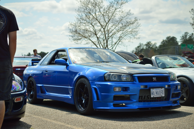 If this R34 looks odd to you that’s because it’s actually an R32